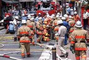 Fire breaks out with explosions near Tokyo Station